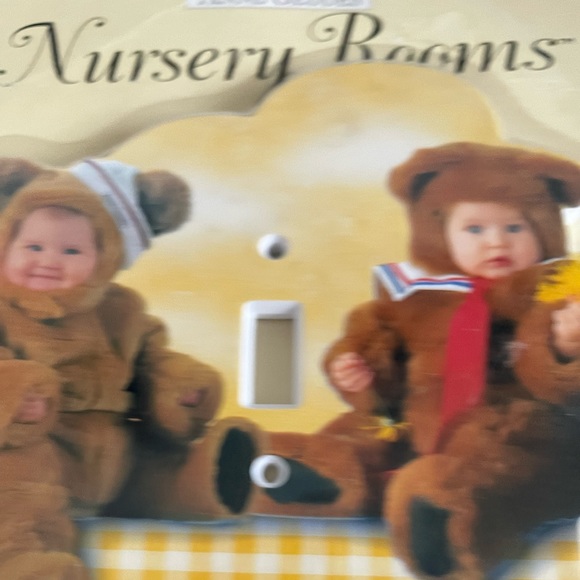 Anne Geddes Nursery Rooms Teddy Bear Switch Plate, Yellow - Picture 4 of 5